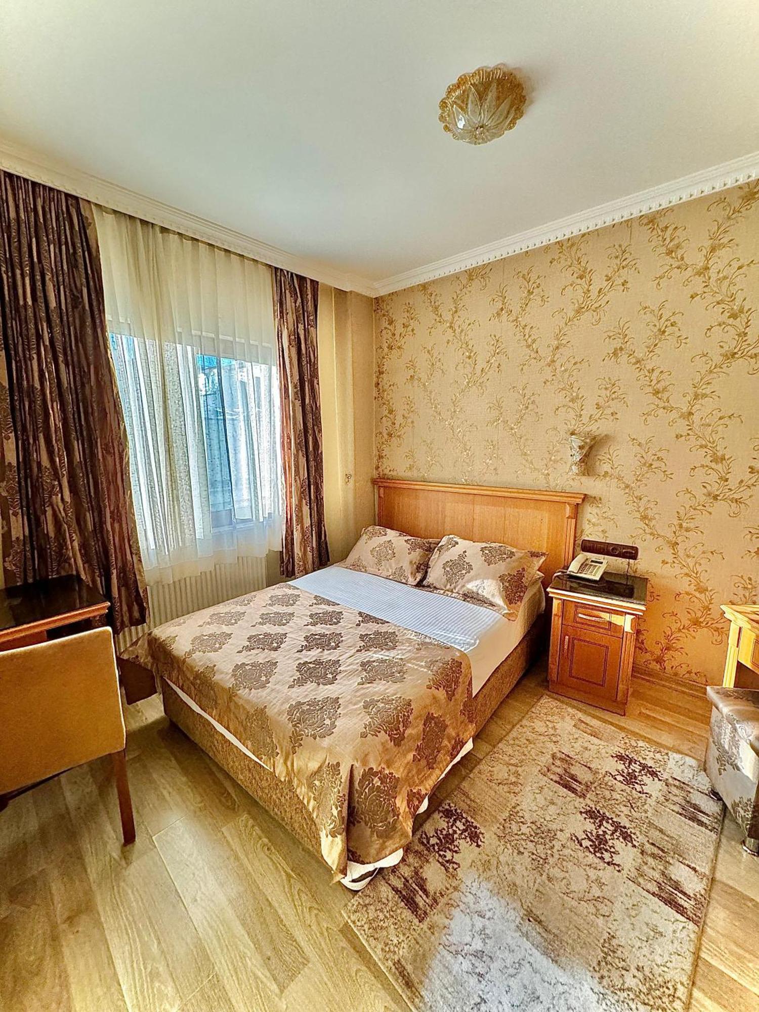 Otel Grand Papirus 3*